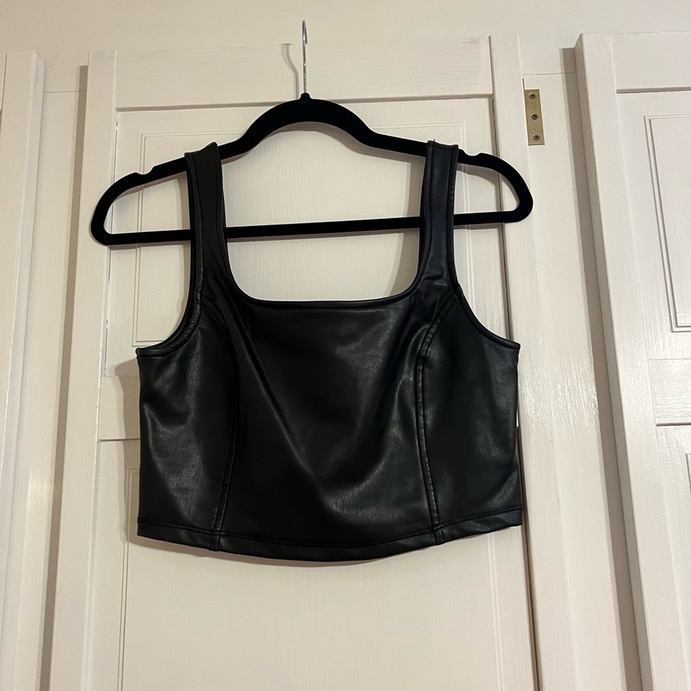 Black faux leather crop top size S